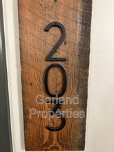 Building Photo - 73 W Main St