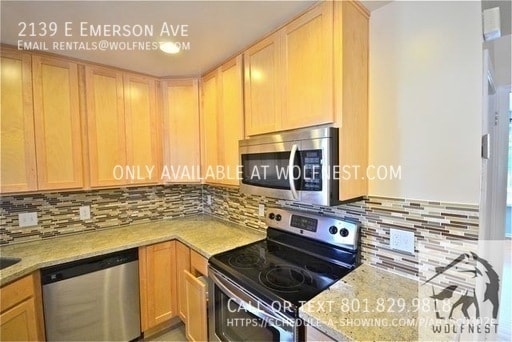 Building Photo - 2139 E Emerson Ave
