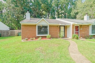 Building Photo - 2068 Victory Garden Ln