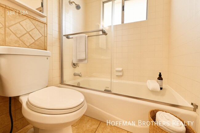 Foto del edificio - 5138 W 141st St