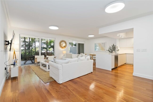 Foto del edificio - 3023 NE Quayside Ln