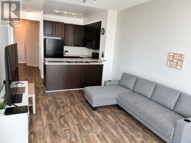 Photo du bâtiment - 220 Burnhamthorpe Rd W