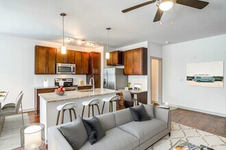 Element Ballantyne apartments — community photo - Element Ballantyne