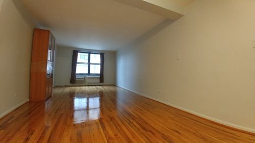 Foto del edificio - 880 68th St