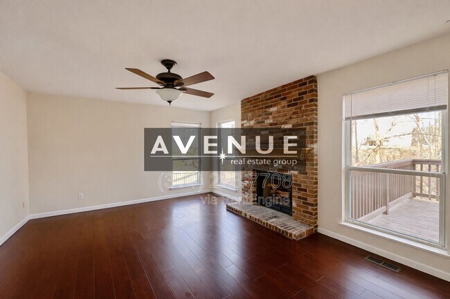 Foto del edificio - 308 Oak Top Ct