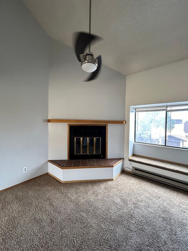 Foto del edificio - 1 Bedroom 1 Bathroom Townhome