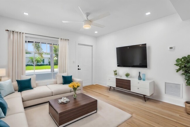 Foto del edificio - 401 NE 2nd Ave