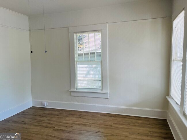 Foto del edificio - 410 Alford St