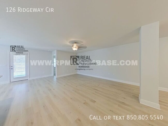 Foto del edificio - 126 Ridgeway Cir