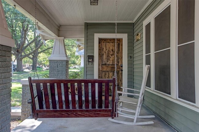 Building Photo - 5308 El Campo Ave