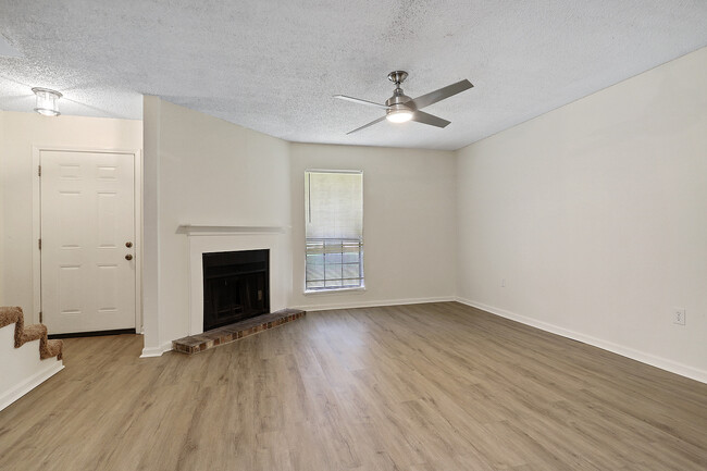 Living Room - 1532 Sharlo Ave