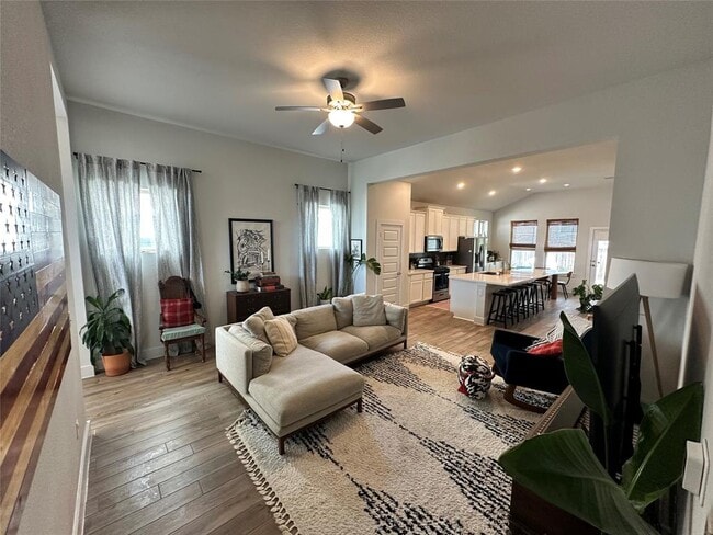 Building Photo - 8600 Cumbrae Ln