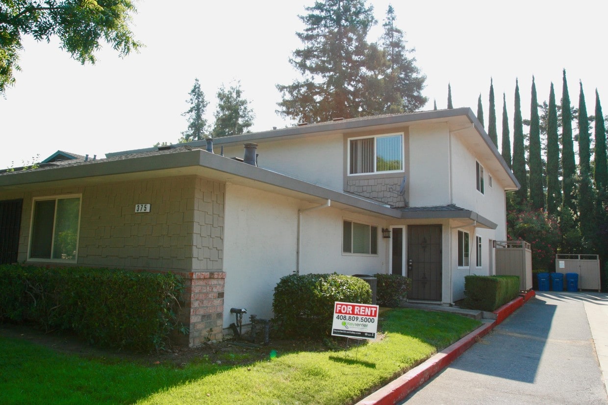 375 N 3rd St, Campbell, CA 95008 Condo for Rent in Campbell, CA
