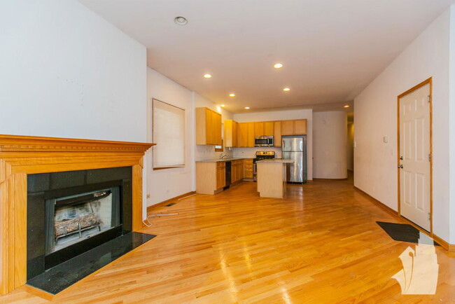 Foto del edificio - 2715 N Wayne Ave