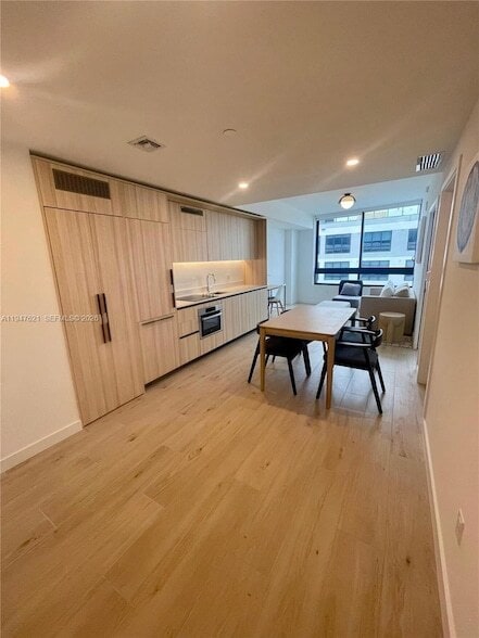 Photo - 225 N Miami Ave Apartment