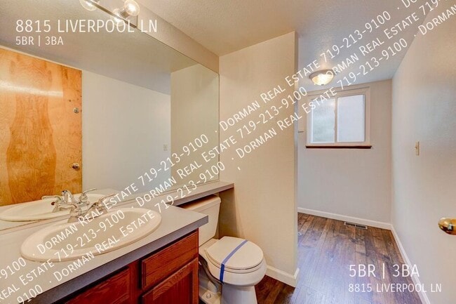 Building Photo - 8815 Liverpool Ln