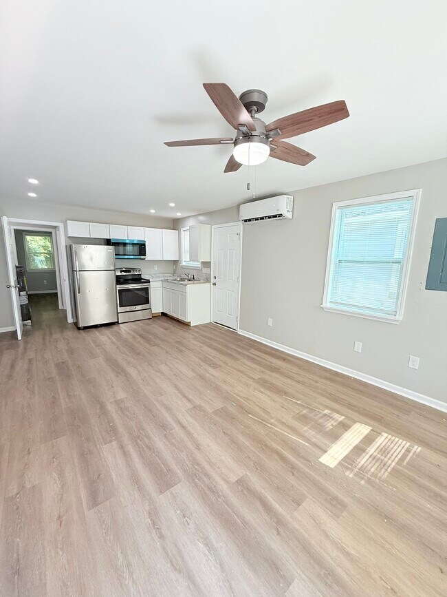 Foto del edificio - 728 N Montgomery St