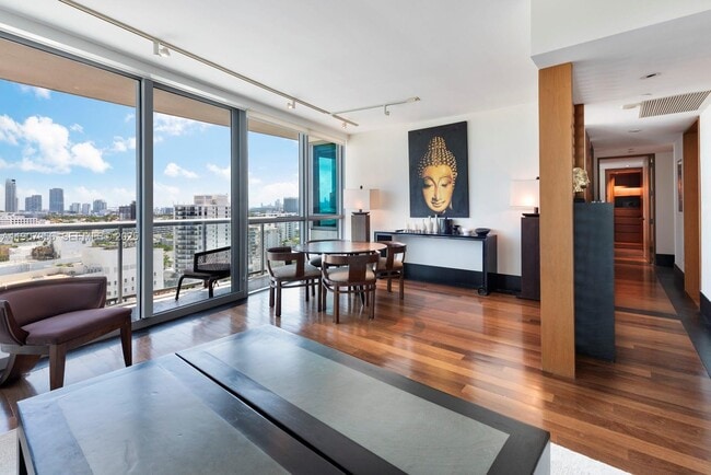 Foto del edificio - 2301 Collins Ave