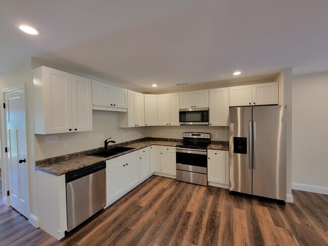 Kitchen - 519 Hendrickson St