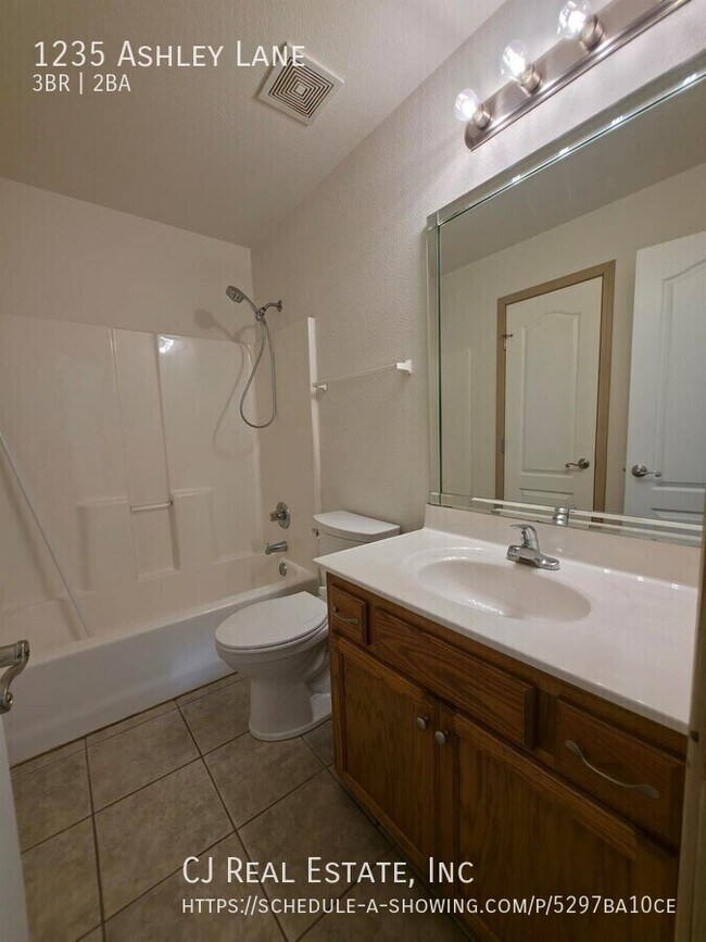 Foto del edificio - 1235 NW Ashley Ln