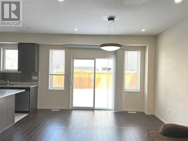 Photo du bâtiment - 45 Headon Ave