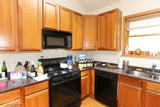 Foto del edificio - 930 W Leland Ave