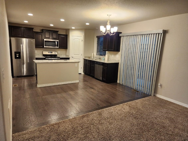 Building Photo - 6527 Chaplin Dr