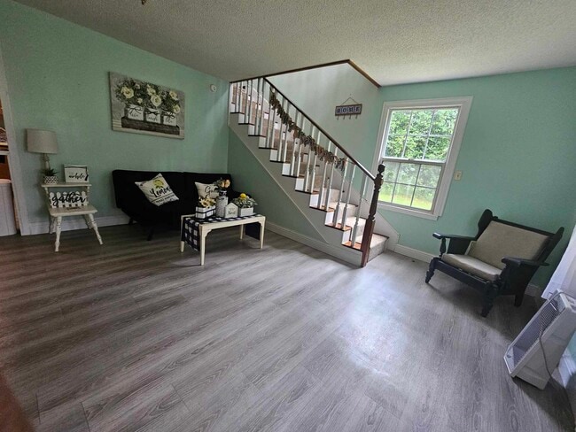 Foto del edificio - 859 Mill St