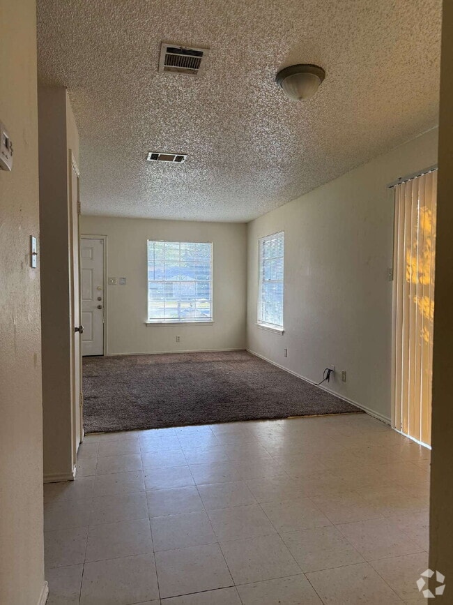 Building Photo - 5219 Meadow Rise St