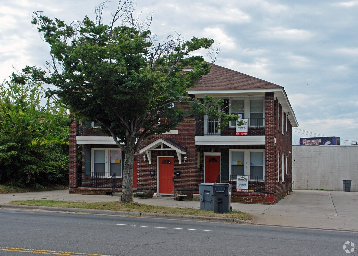 Building Photo - Anson
