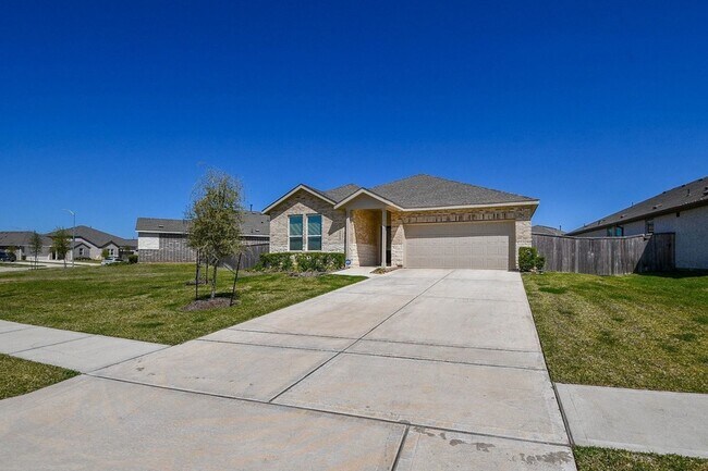 Building Photo - 26610 Coast Redwood Dr