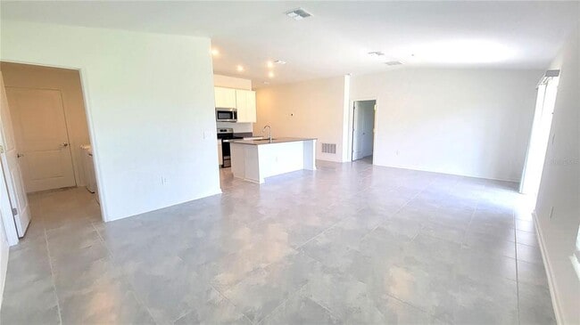 Building Photo - 772 Daring Dr