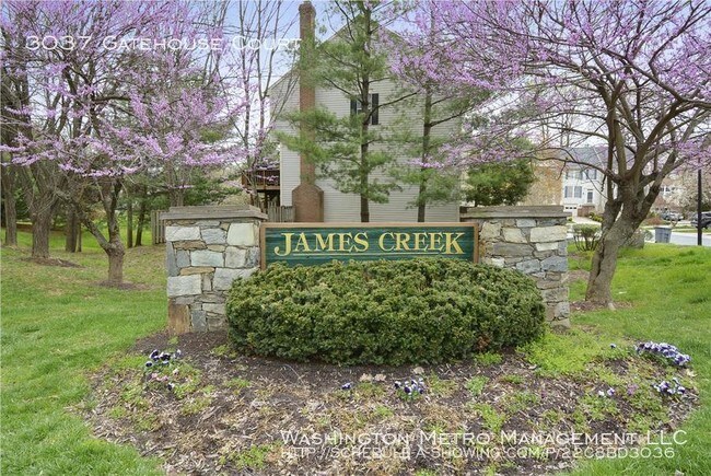Foto del edificio - 3037 Gatehouse Ct
