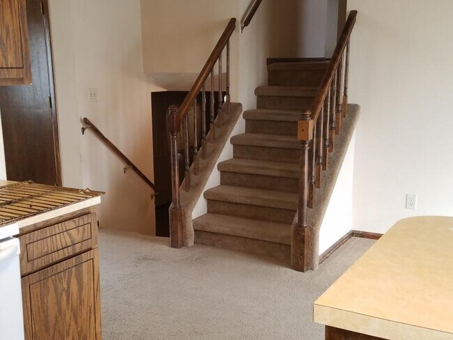 Building Photo - 3256 McIntosh Ct.