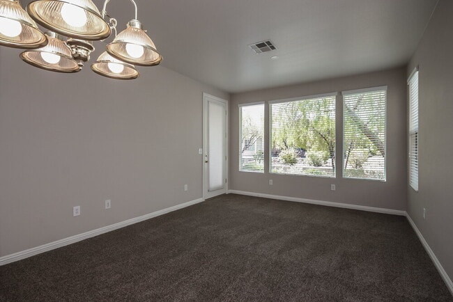 Building Photo - 10223 Villa ARCENO Ave