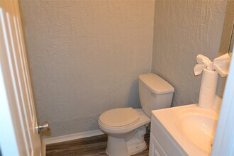Building Photo - 2325 Briarwest Blvd