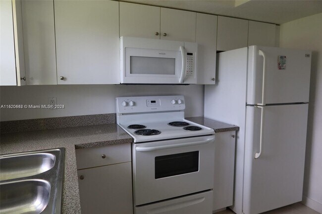 Foto del edificio - 2021 NW 59th Terrace