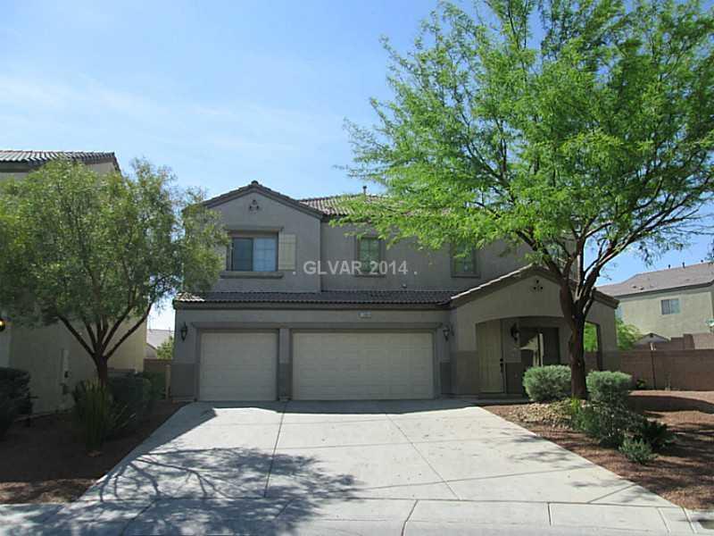 Primary Photo - UPDATED 6BD/4.5BA HOME W/ 3 CAR GARAGE!