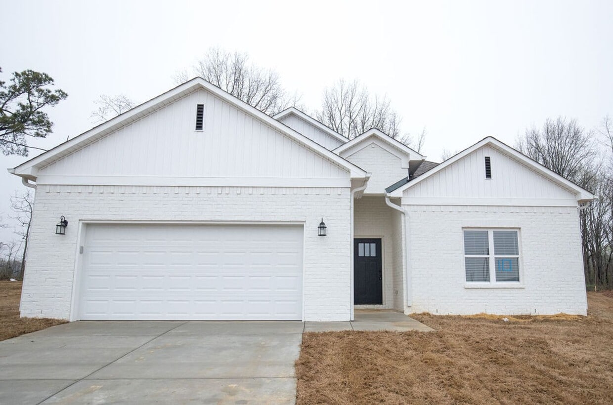 Primary Photo - 4 bedroom, 2 bath in Brighton TN built in ...