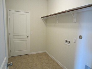 Building Photo - 926 Messina Ln
