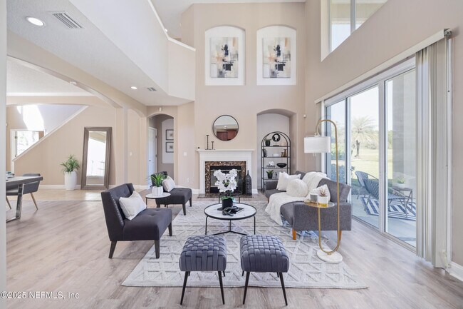 Foto del edificio - 3946 Royal Pines Dr