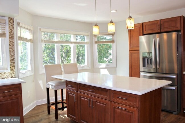 Building Photo - 153 Impatiens Ct