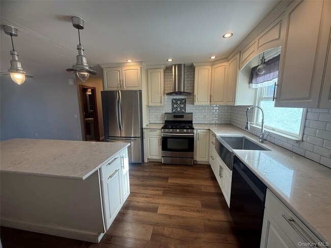 Building Photo - 630 Ingraham Ln