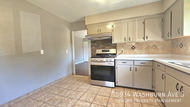 Building Photo - 5934 Washburn Ave S