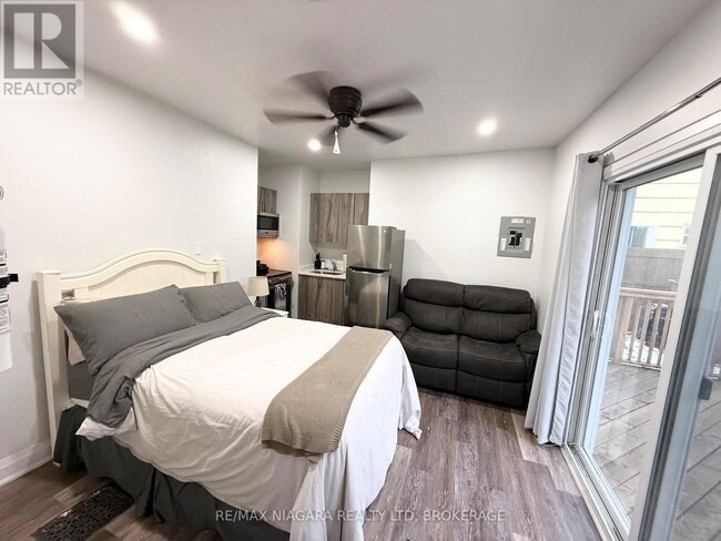 Building Photo - 4701 River Rd