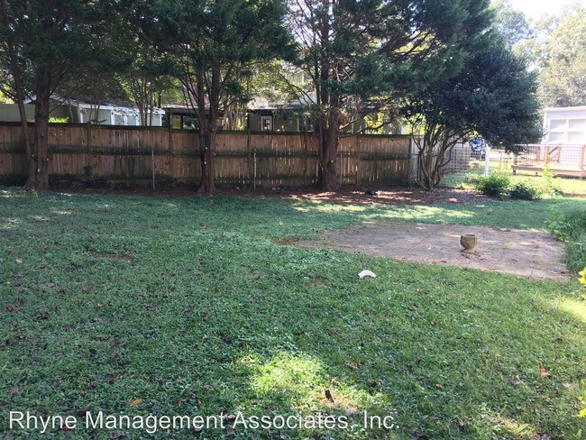 Building Photo - 3 br, 2 bath House - 604 Mial Street