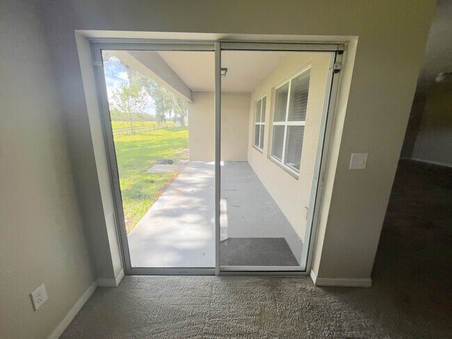 Building Photo - 9704 Pepper Tree Trl