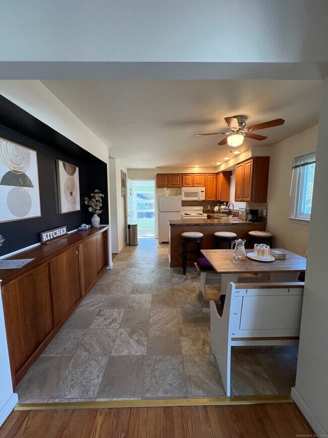 Building Photo - 5 Hotchkiss Terrace