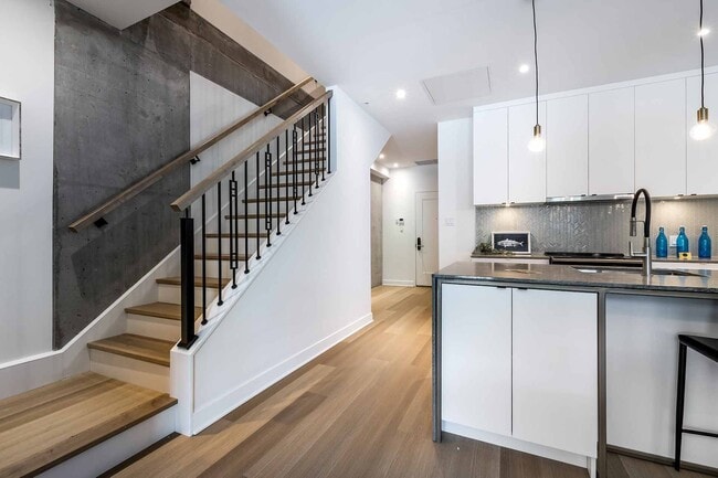 Photo du bâtiment - The Onyx Montreal Apartments