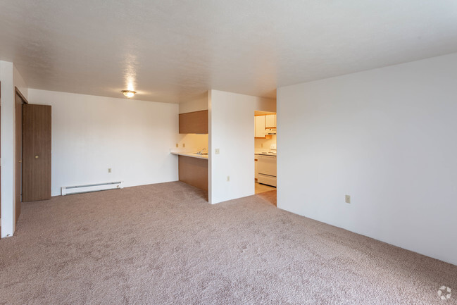 2 BR, 1 BA - 950 SF - Prentis Estates Apartments